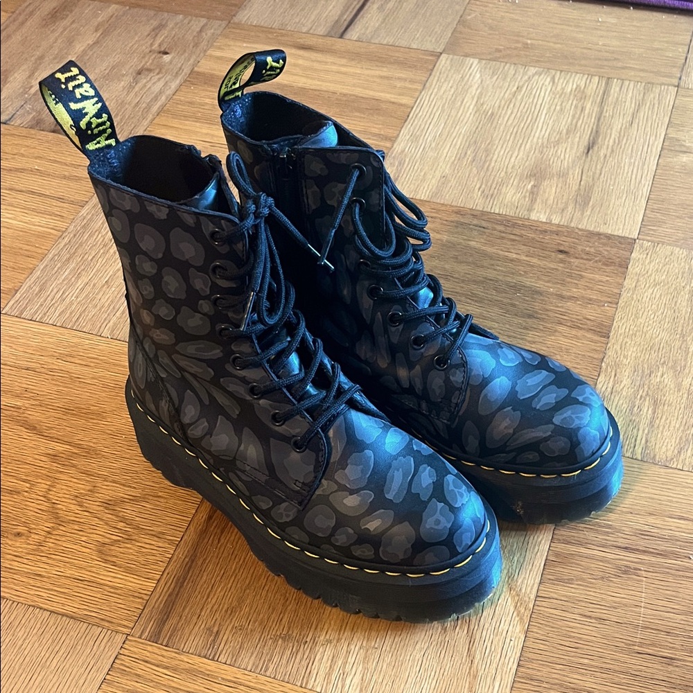 Dr. Martens Jadon Platform leopard print boots size 7-8, never worn